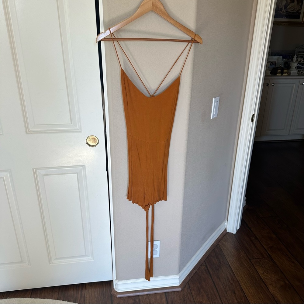 Abercrombie Rust Orange Spaghetti Strap Romper tie back size medium